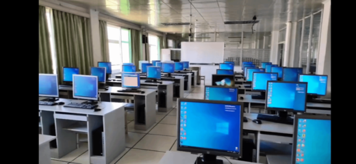 信息与网络中心机房春季检修 千机焕新待开学，信息系统运行维护服务全面升级